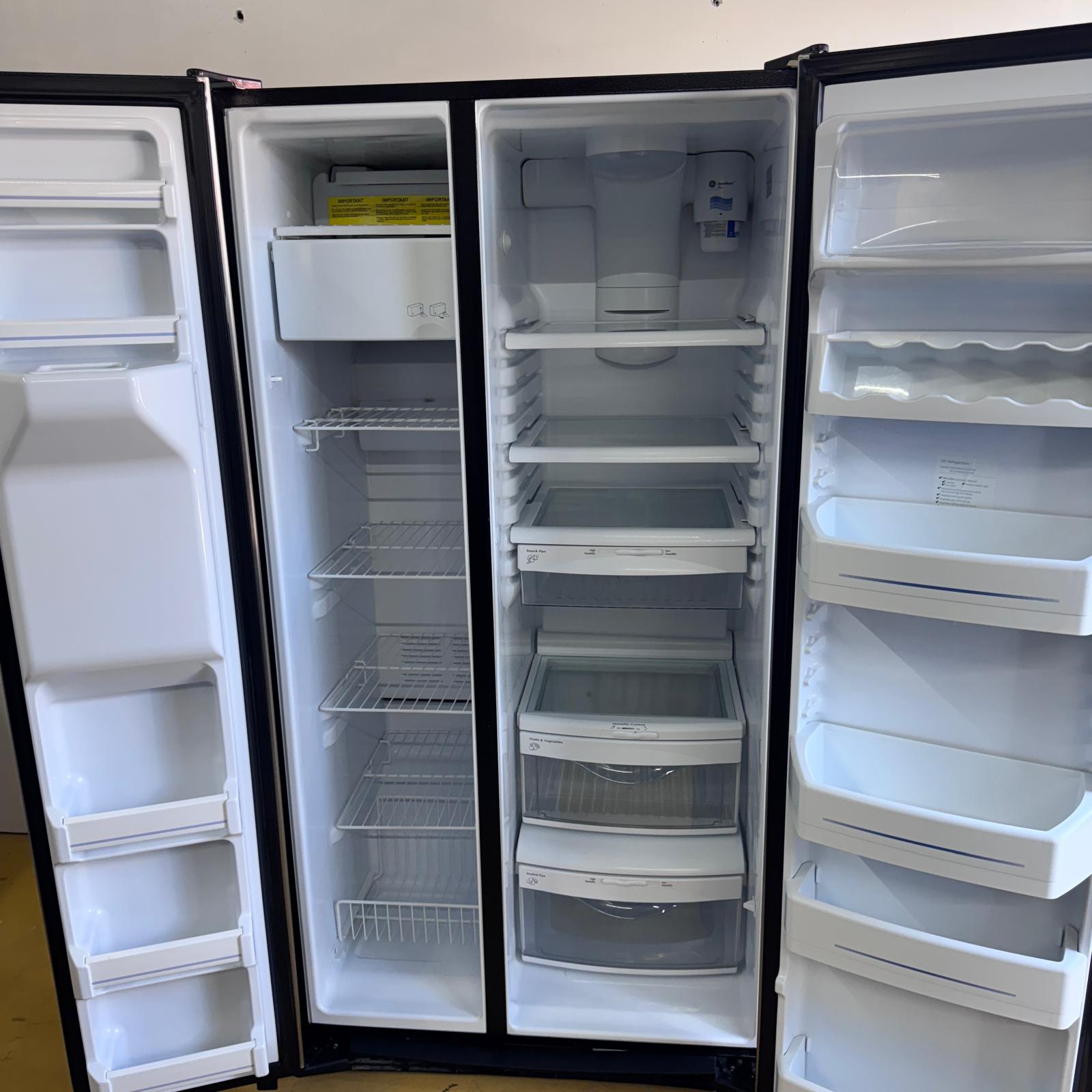 GE Stainless Steel Refrigerator GE Stainless Steel Refrigerator